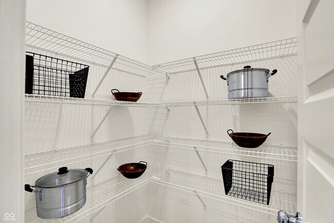 Building Photo - 16826 Sherwin Ct