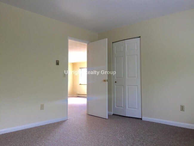 Building Photo - 64-66 Mayflower Ave. Unit 7