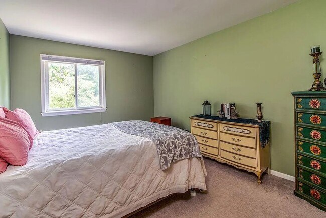 Building Photo - Townhouse for Rent – South Burlington, VT