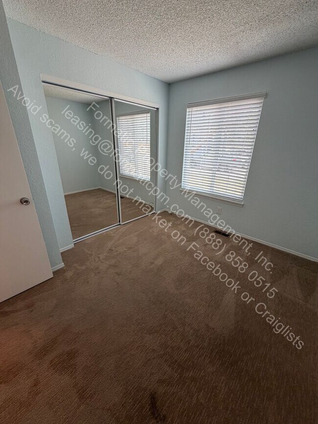 Building Photo - 8962 W 89th Pl