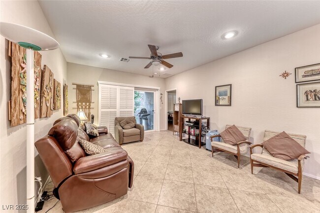 Building Photo - 2522 Darda St