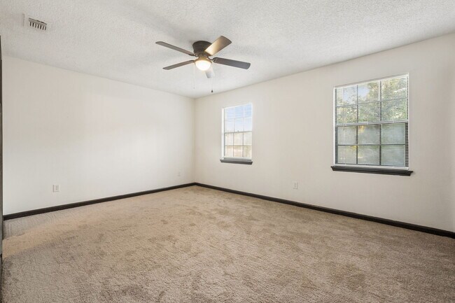Building Photo - 1242 Chee Ln