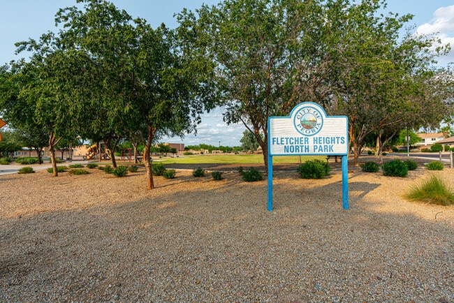 Building Photo - Great Single Level Peoria Home