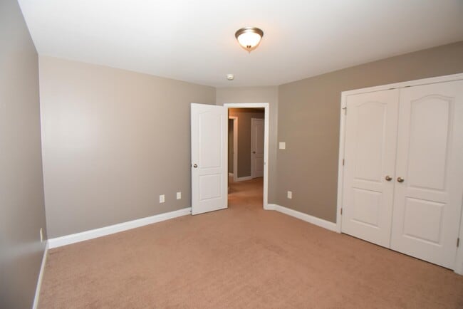 Building Photo - 131 S Prince Henry Way