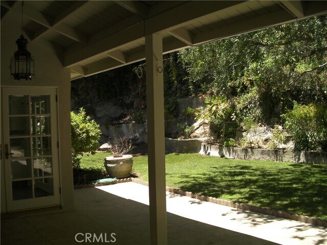 Building Photo - 123 N Glenroy Ave