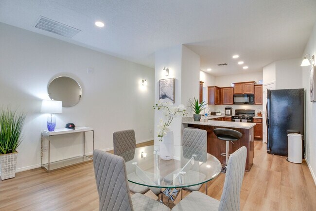 Building Photo - 243 San Clemente Ave NW