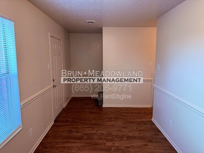 Building Photo - 1035 W Parkway Ave