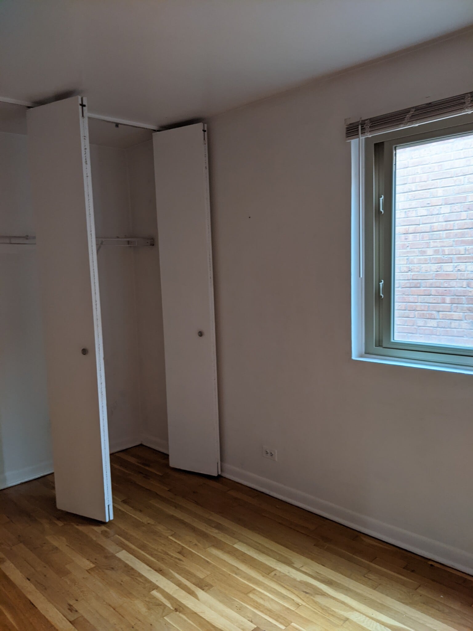 13x13 - 934 W Wolfram St