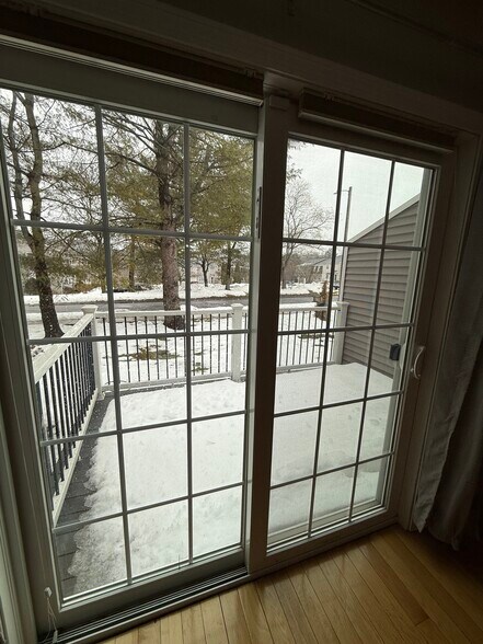 Building Photo - 791 Long Hill Rd