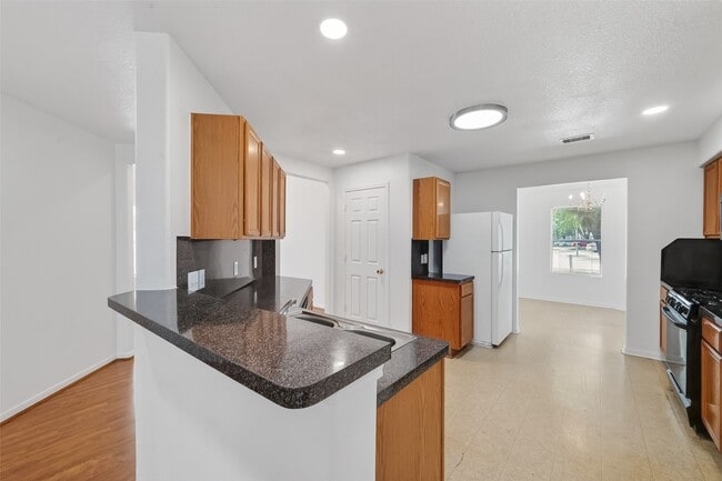 Building Photo - 20222 Ricewood Village Trail