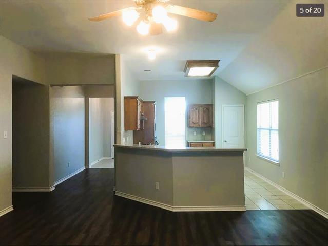 Building Photo - 2750 Fern Valley Ln