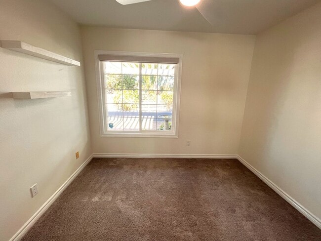 Building Photo - Most Charming Home in La Costa