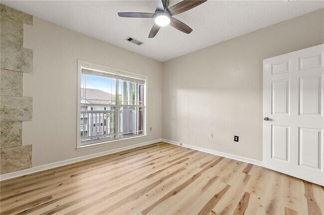 Building Photo - 4333 Dunwoody Park