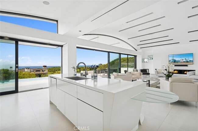 Building Photo - 4607 Perham Rd