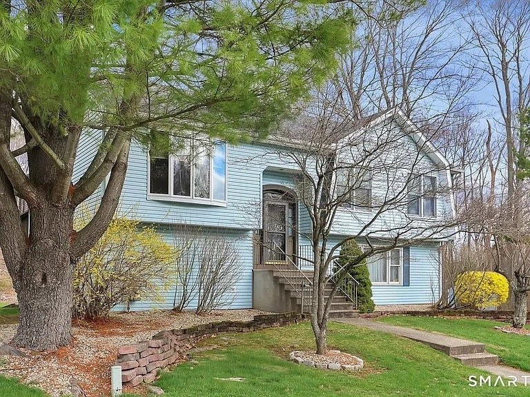 Building Photo - 314 Timber Ridge Rd