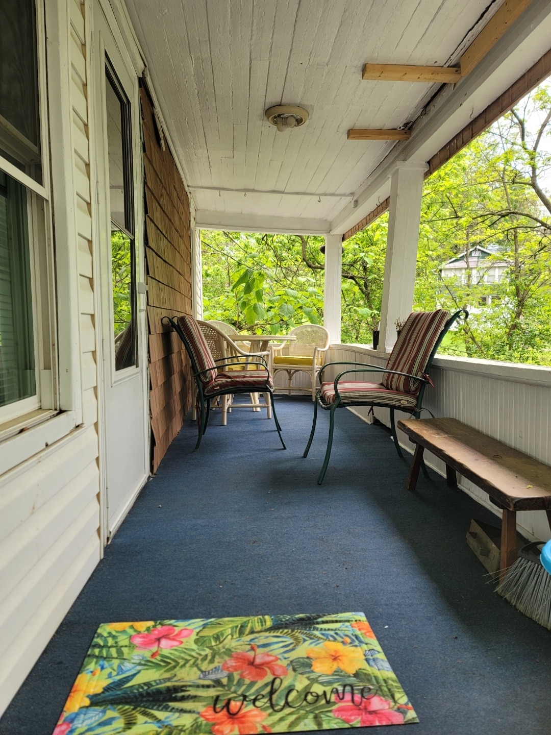 great porch - lovely few of city in fall n winter morning coffee - 514 Branch St