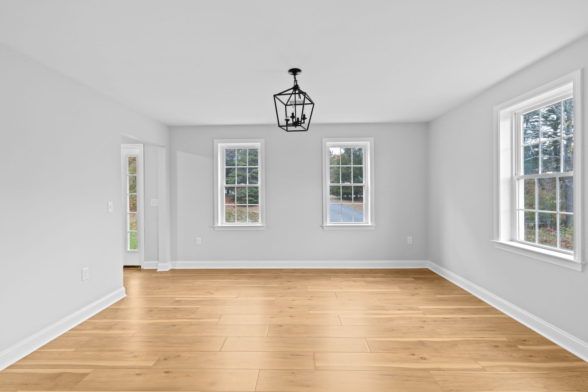 Building Photo - 145 Driftway