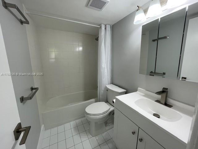 Building Photo - 8006 SW 149th Ave