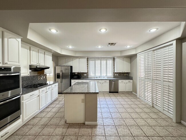 Building Photo - Chardonnay #61 By Lewis Homes
