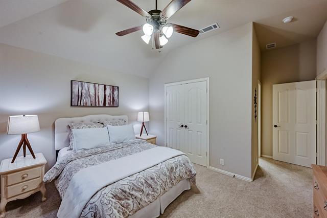 Building Photo - 3120 Pampa