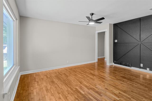 Building Photo - 3520 Sidney Dr