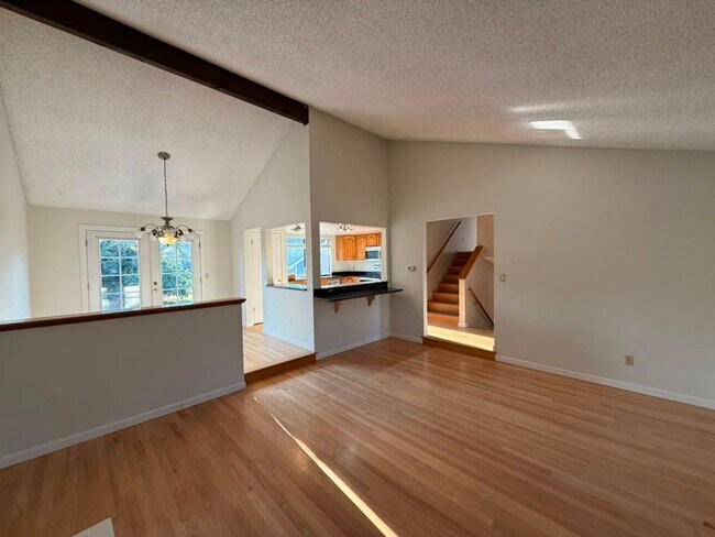 Building Photo - 5401 154th Ave NE