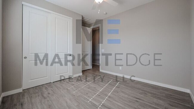 Building Photo - 3Bed/2Bath Home In Scottsdale! JOIN THE WA...