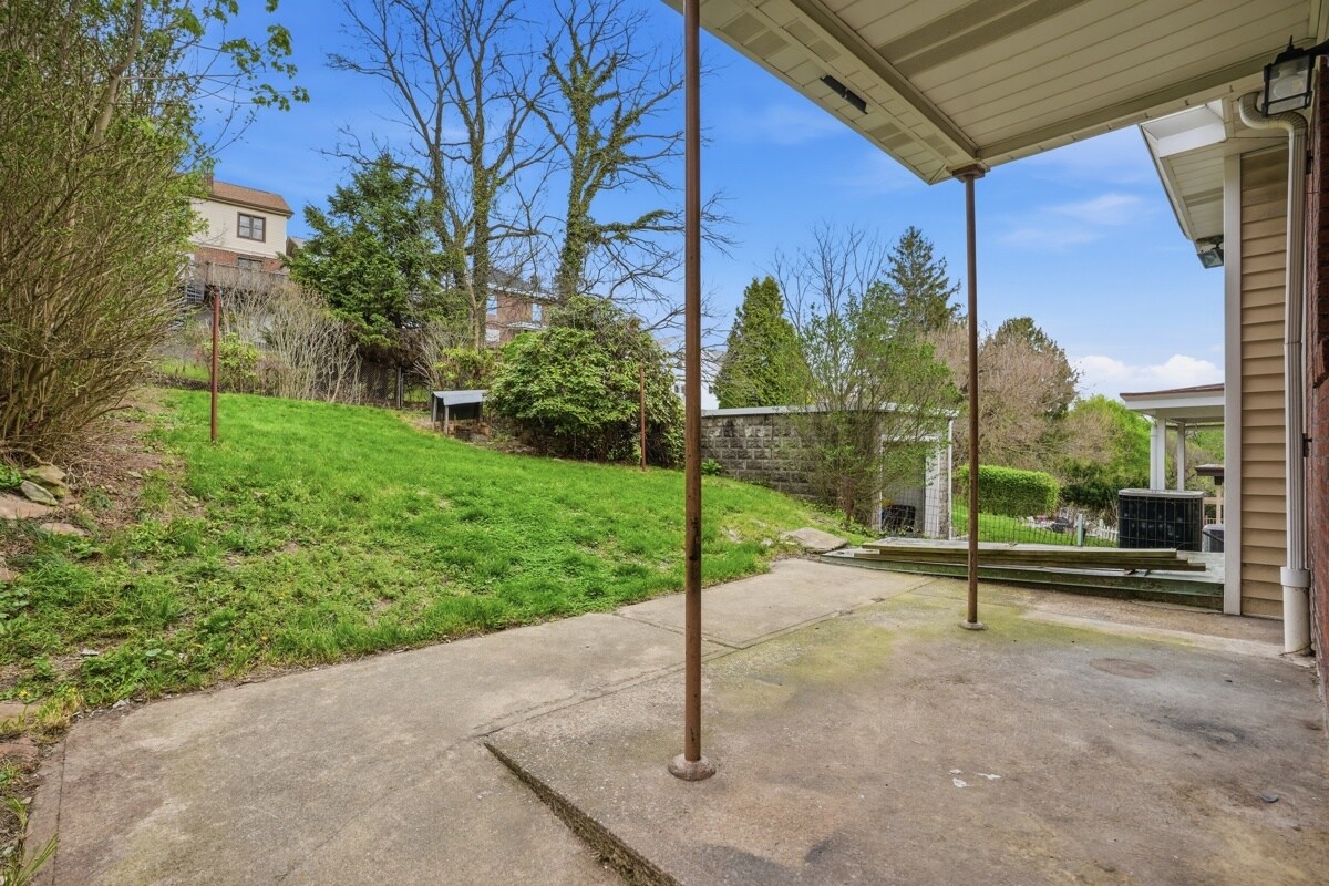 Building Photo - 107 Catskill Ave