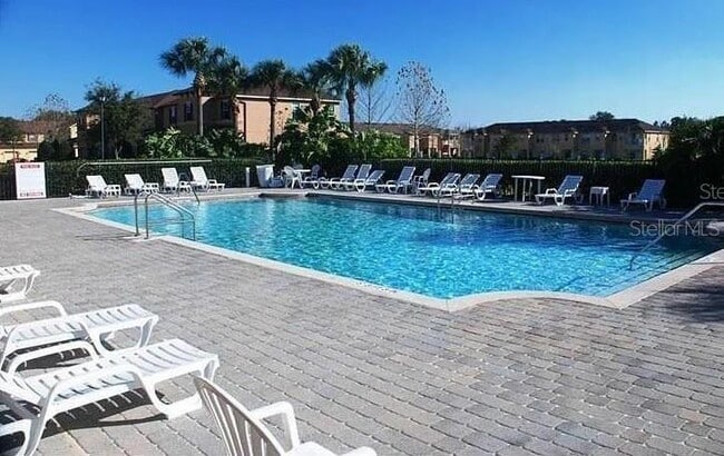 Building Photo - 2061 Retreat View Cir