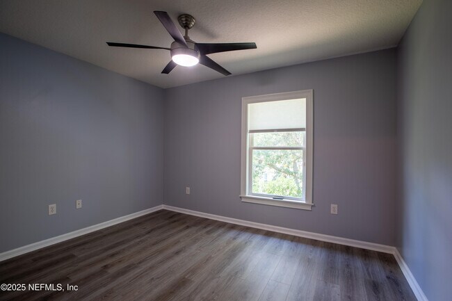 Building Photo - 13785 Herons Landing Way