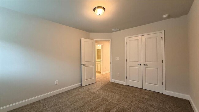 Building Photo - 3235 Cherry Grv Wy