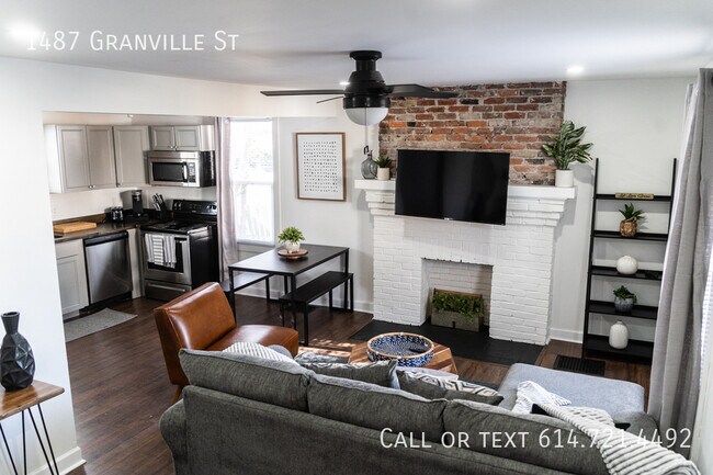 Building Photo - 1487 Granville St