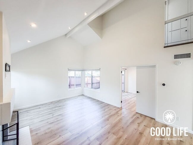 Building Photo - 10628 Porto Ct