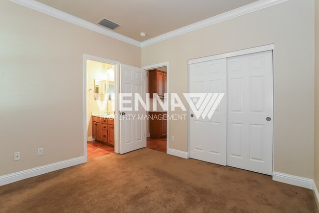 Building Photo - 1311 Green Ravine Dr
