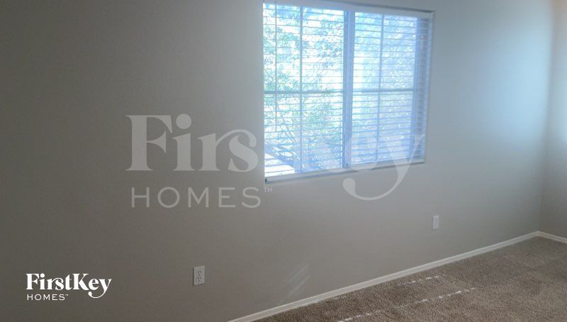 Building Photo - 9350 Boulder Opal Ave