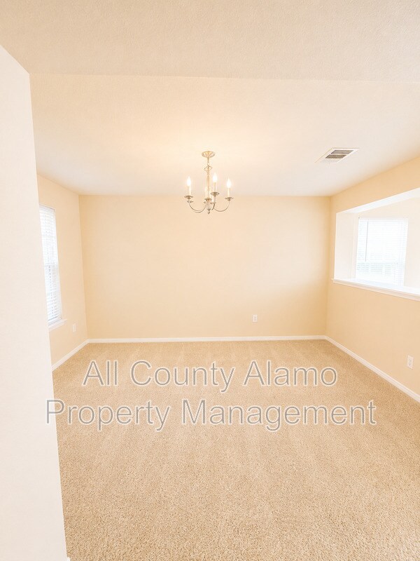 Building Photo - 4919 Celtic Cor