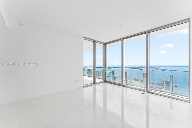 Building Photo - 300 Biscayne Blvd Way