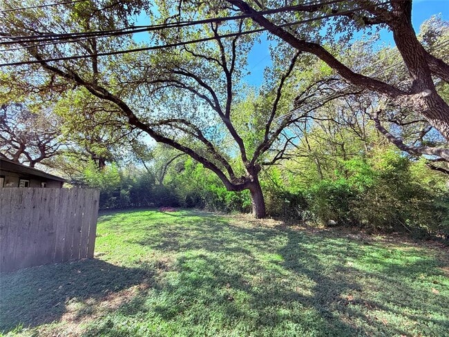 Building Photo - 914 Beaver Trail