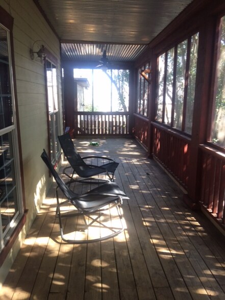 Building Photo - 1807 Walnut Ave