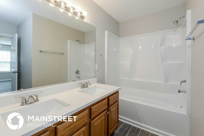 Building Photo - 3610 Bedford Park Ct