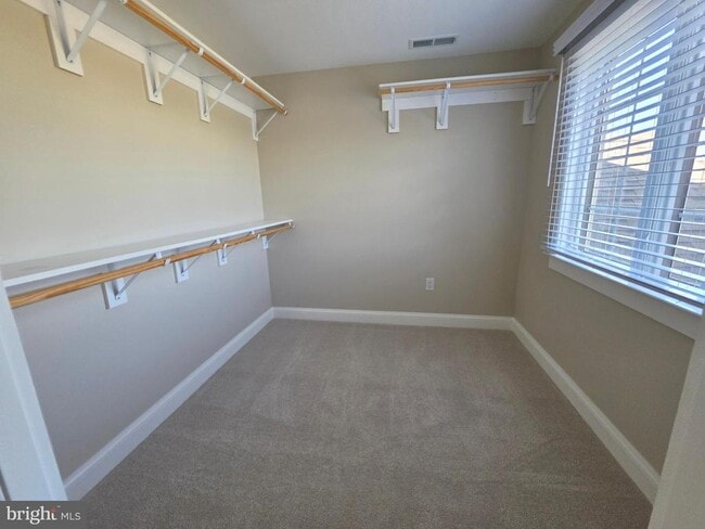 Building Photo - 94 Wolf Creek Cir