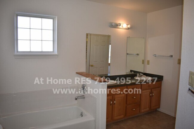 Building Photo - 8815 Elbert Rd Peyton CO 80831