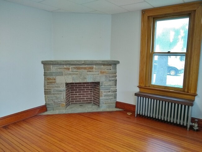 Building Photo - 514 Broadway