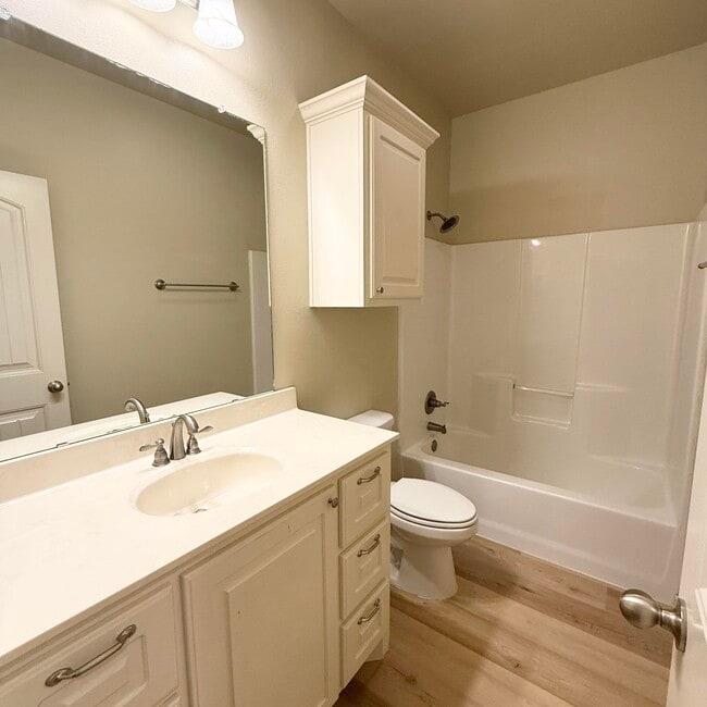 Building Photo - 1215 Preston Trails