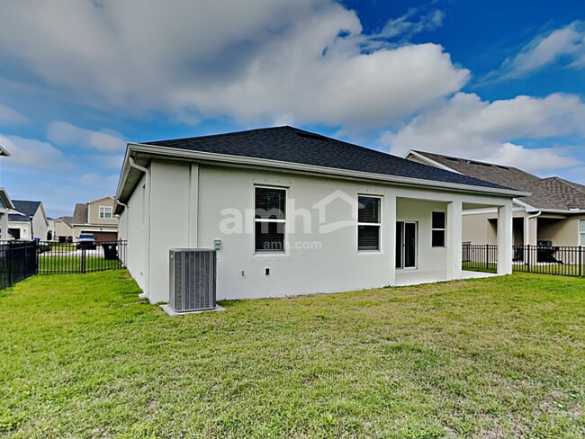 Building Photo - 407 Pine Terrace Drive