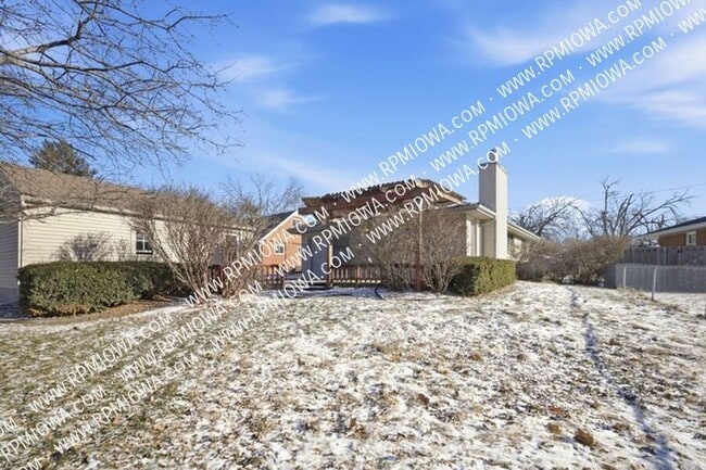 Building Photo - 3212 Ashwood Dr