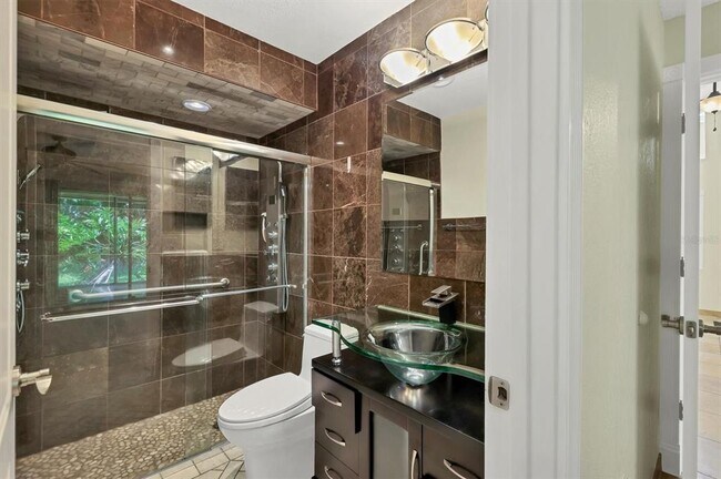 Building Photo - 4949 Village Garden Dr