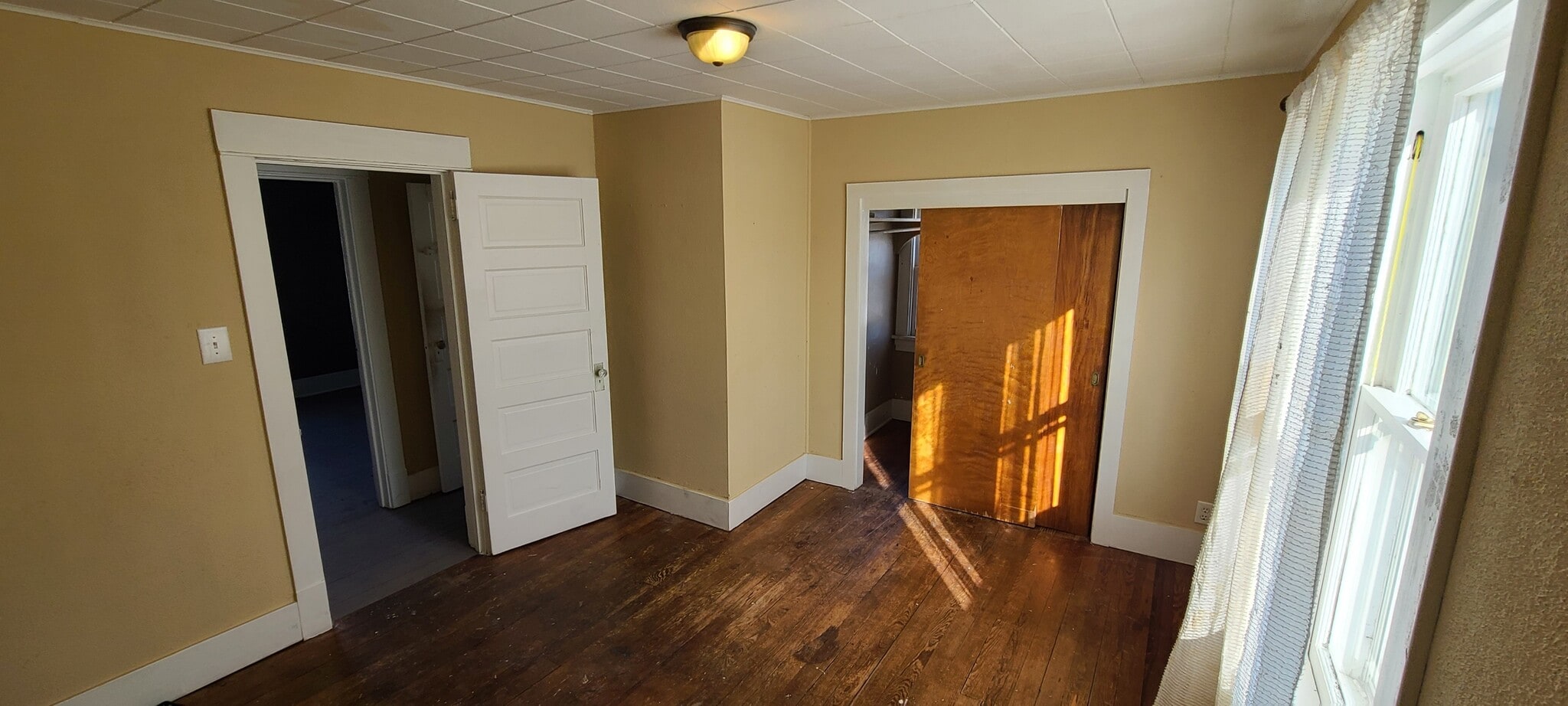 Building Photo - 237 E Donald St