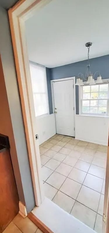 Building Photo - 2019 Newton St NE