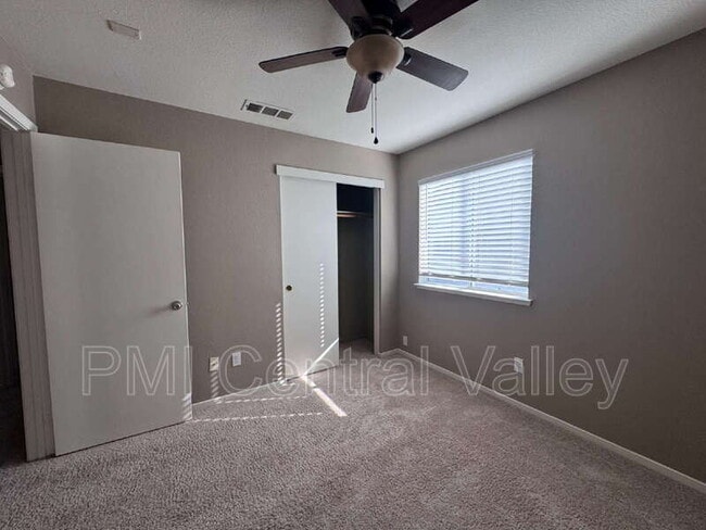 Building Photo - 10335 Point Reyes Cir